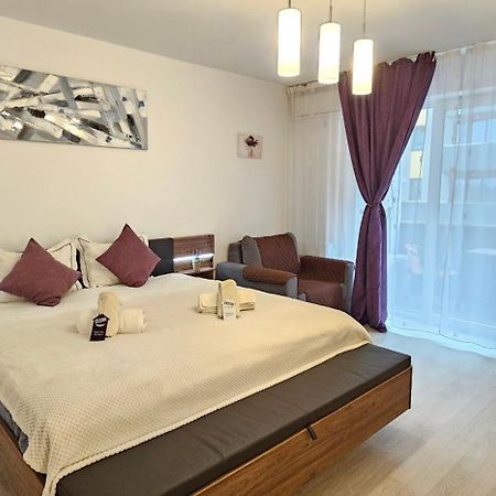 T&M Apartment Брашов Екстериор снимка