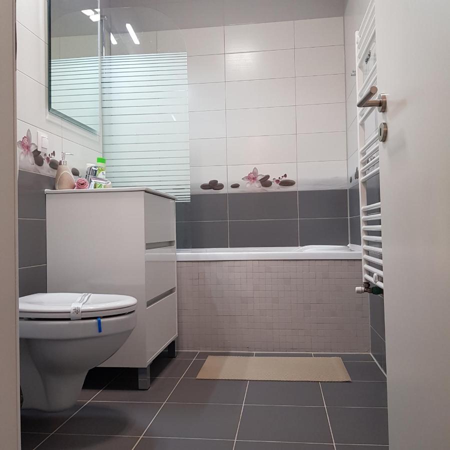 T&M Apartment Брашов Екстериор снимка
