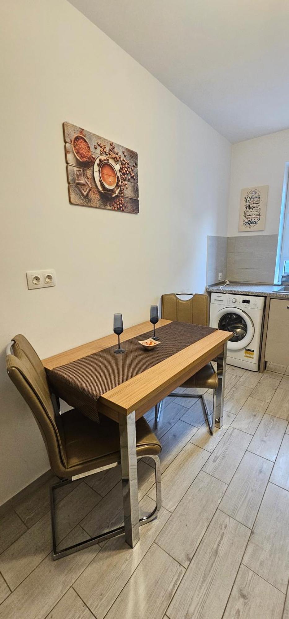 T&M Apartment Брашов Екстериор снимка